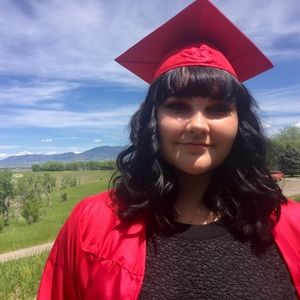 Meet your Posher, Ally